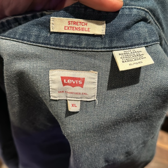 Levi's Men's Standard Fit Denim Trucker Jacket - Picture 3 of 3